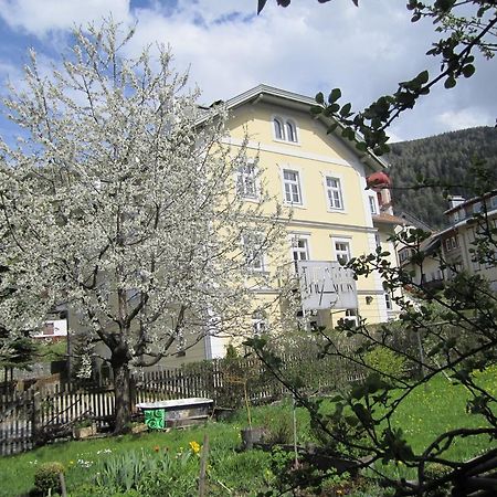 Residence Zum Theater Colle Isarco Buitenkant foto