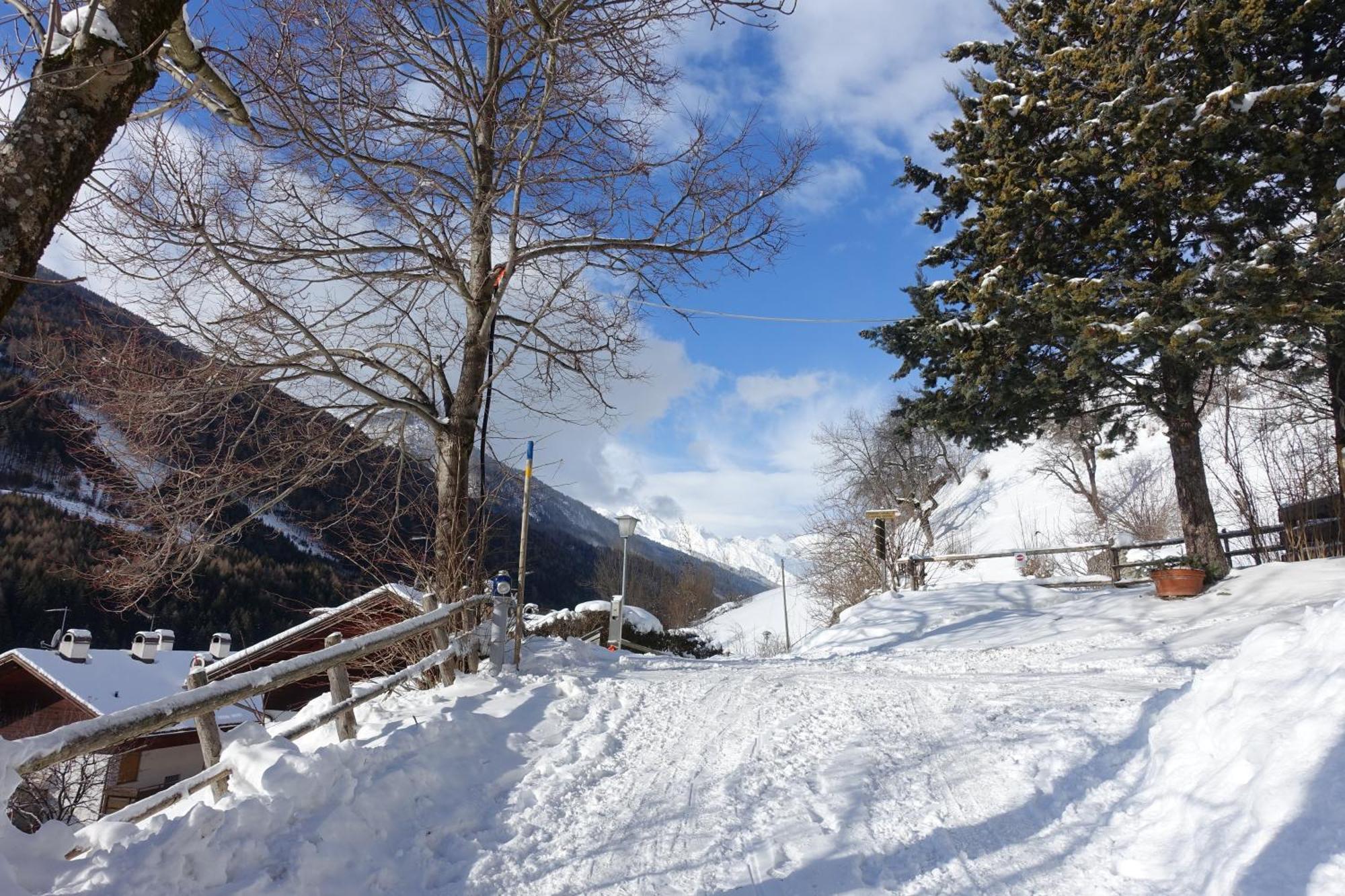 Residence Zum Theater Colle Isarco Buitenkant foto