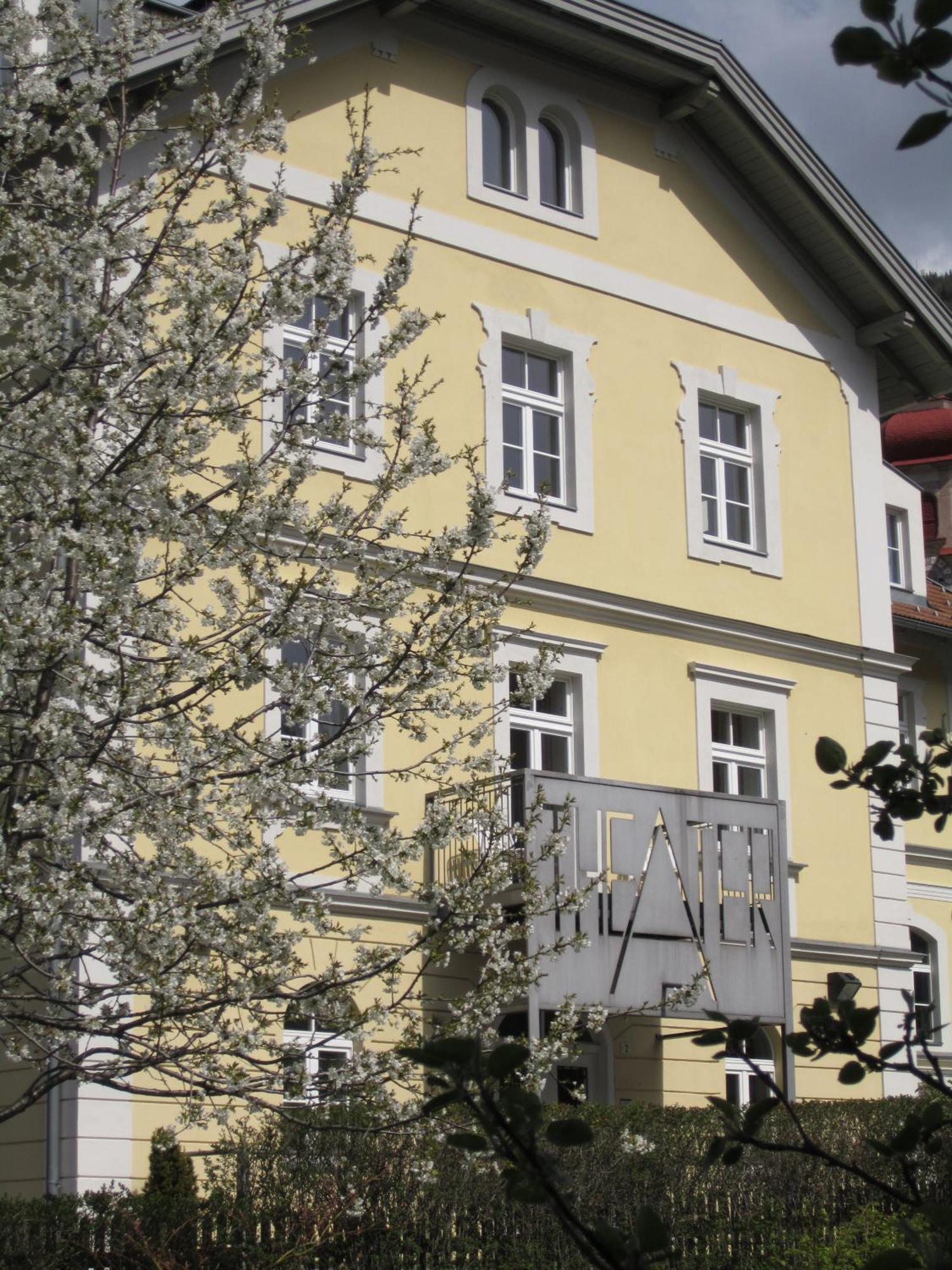 Residence Zum Theater Colle Isarco Buitenkant foto