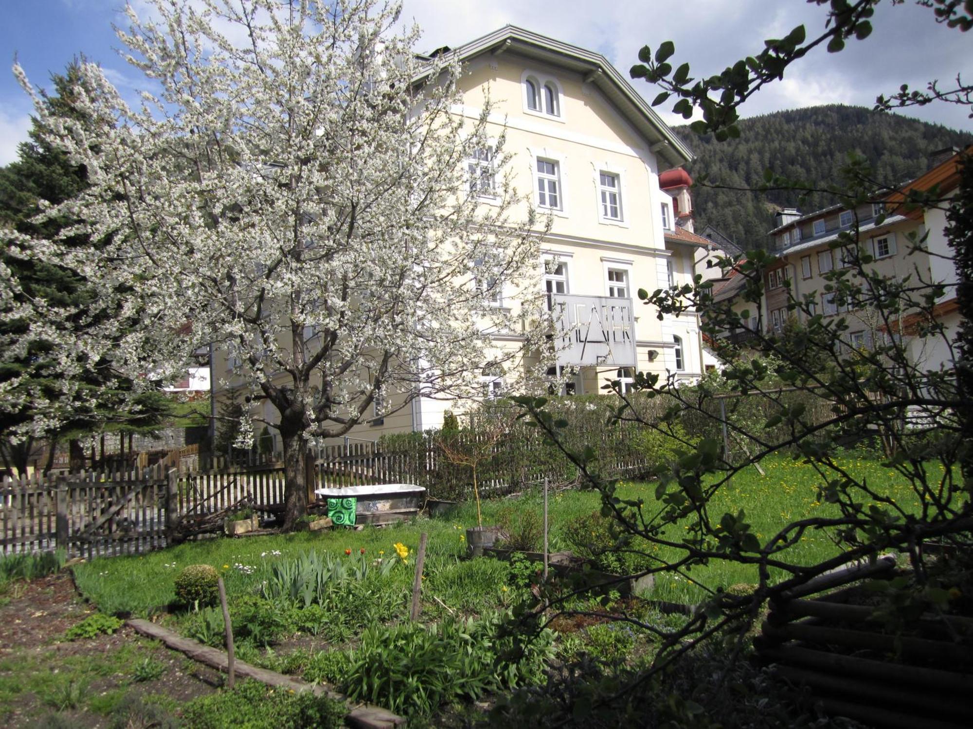 Residence Zum Theater Colle Isarco Buitenkant foto