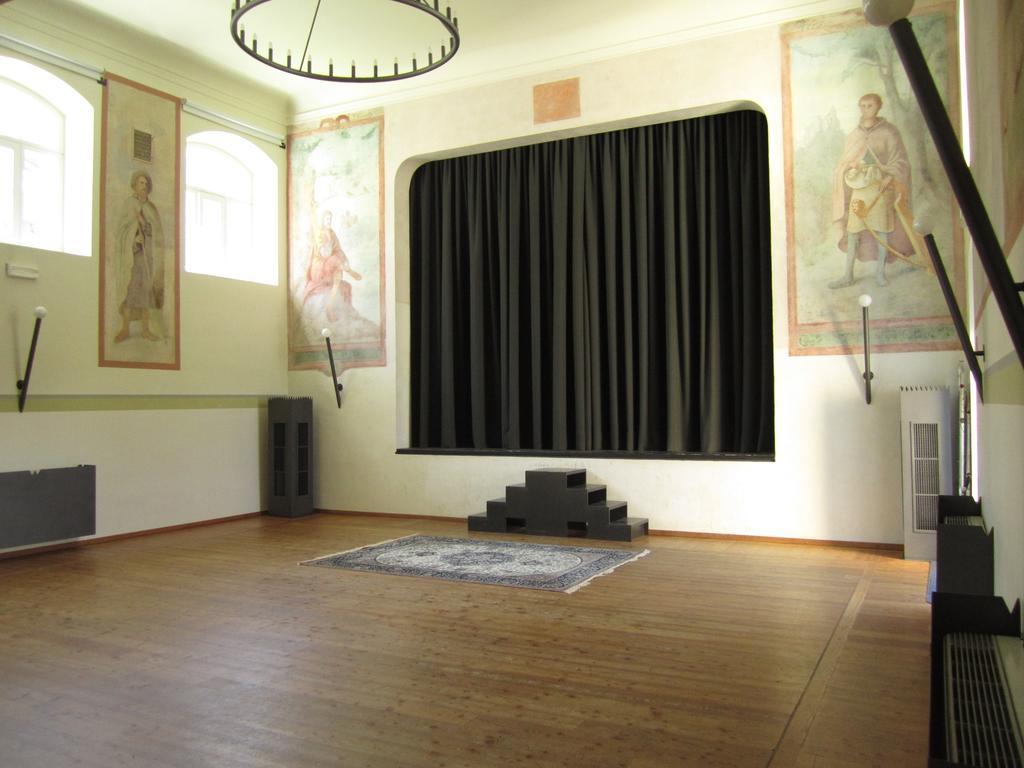 Residence Zum Theater Colle Isarco Buitenkant foto